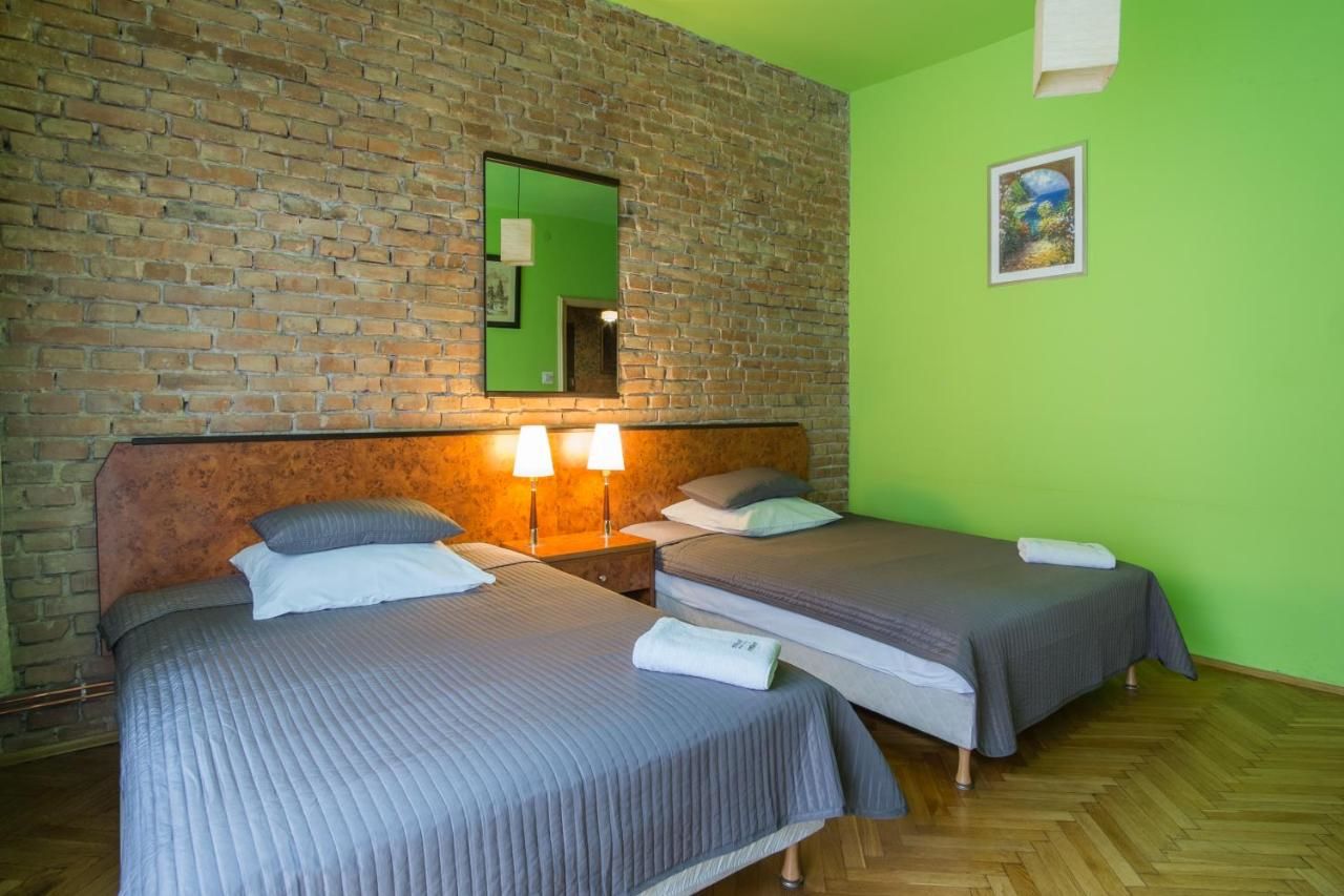 Отели типа «постель и завтрак» Finger Guest Rooms Краков-21