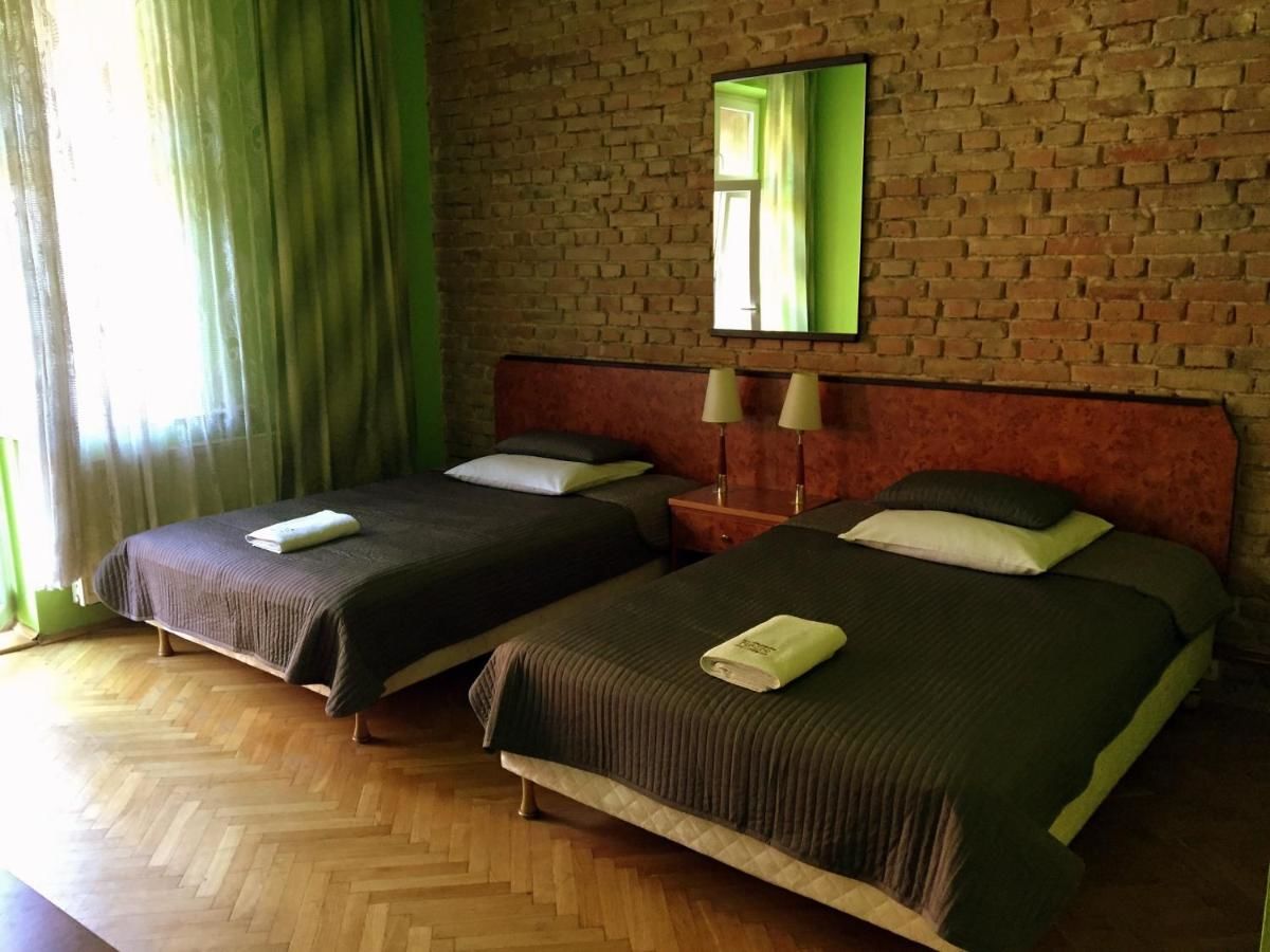 Отели типа «постель и завтрак» Finger Guest Rooms Краков-38